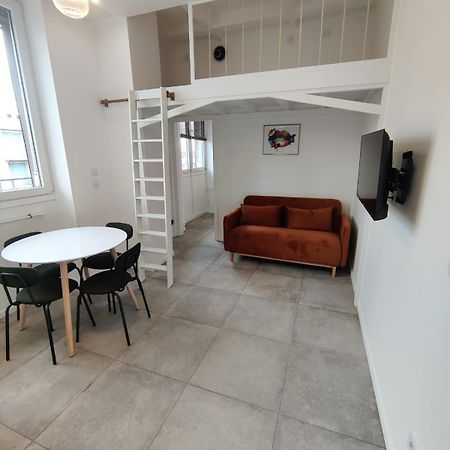 Loft Chic Avec Mezzanine Contemporaine Leilighet Vénissieux Eksteriør bilde